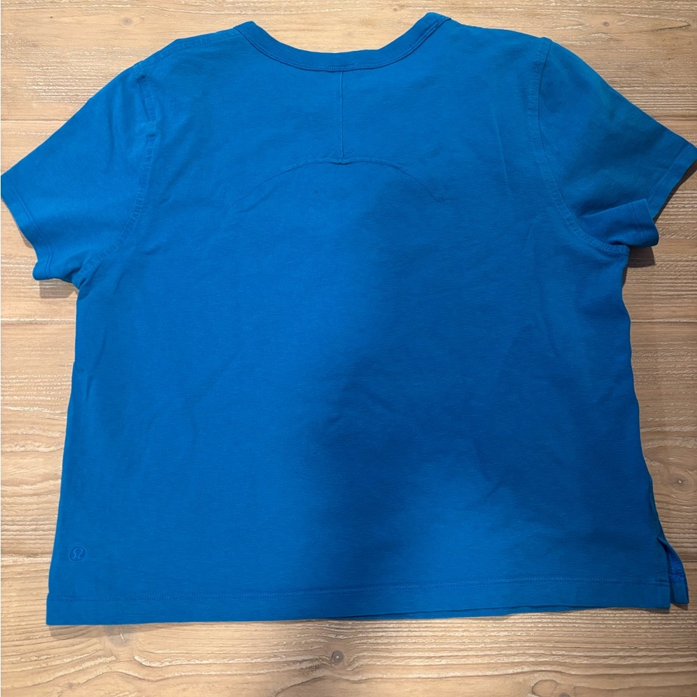 lululemon athletica classic fit cotton blend tee in poolside blue